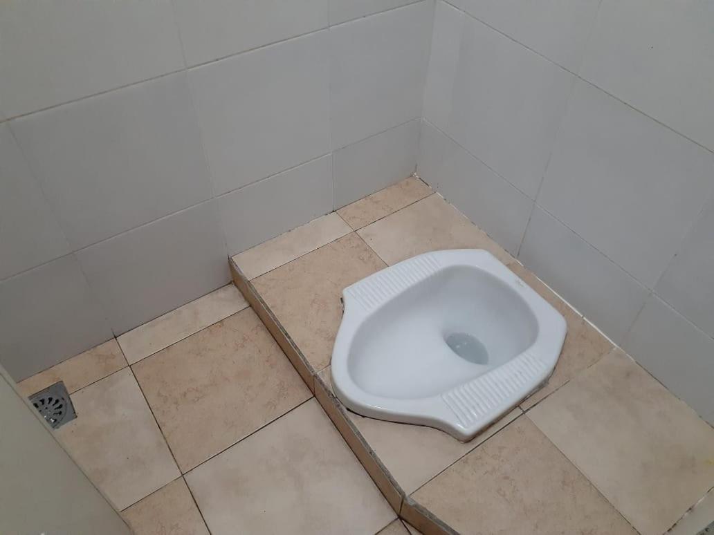 Kost Carmelia Syariah Baranangsiang Bogor Hotel Room photo